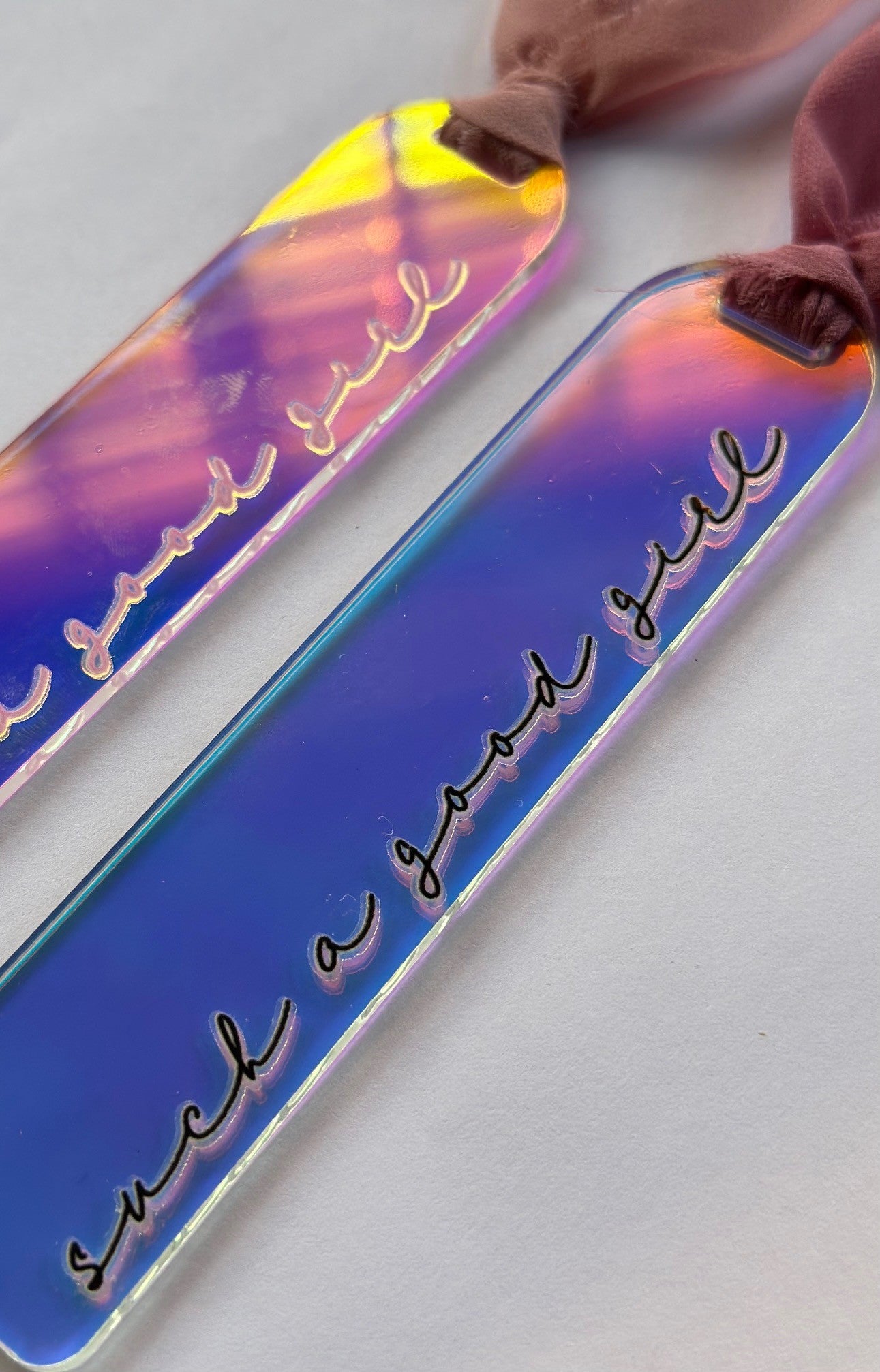 HOLOGRAPHIC BOOKMARK - GOOD GIRL