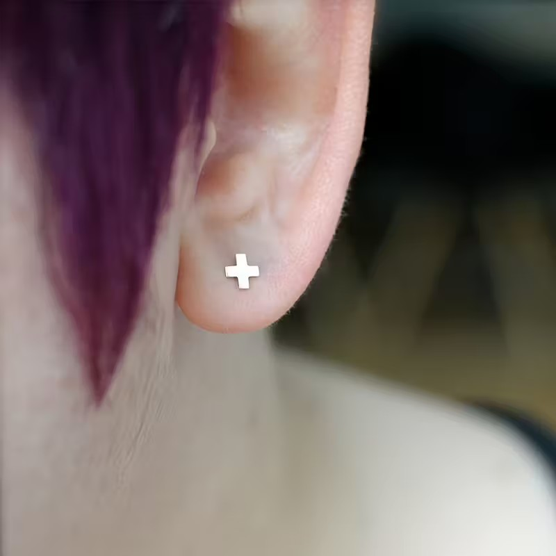 CROSS STUD EARINGS (STAINLESS STEEL)