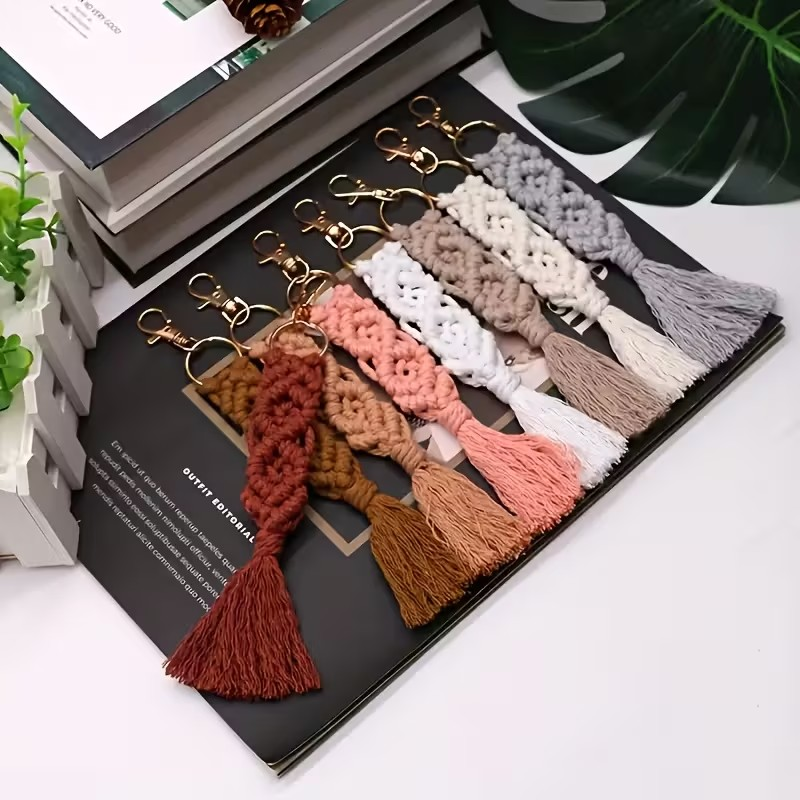 MACRAME KEYRING