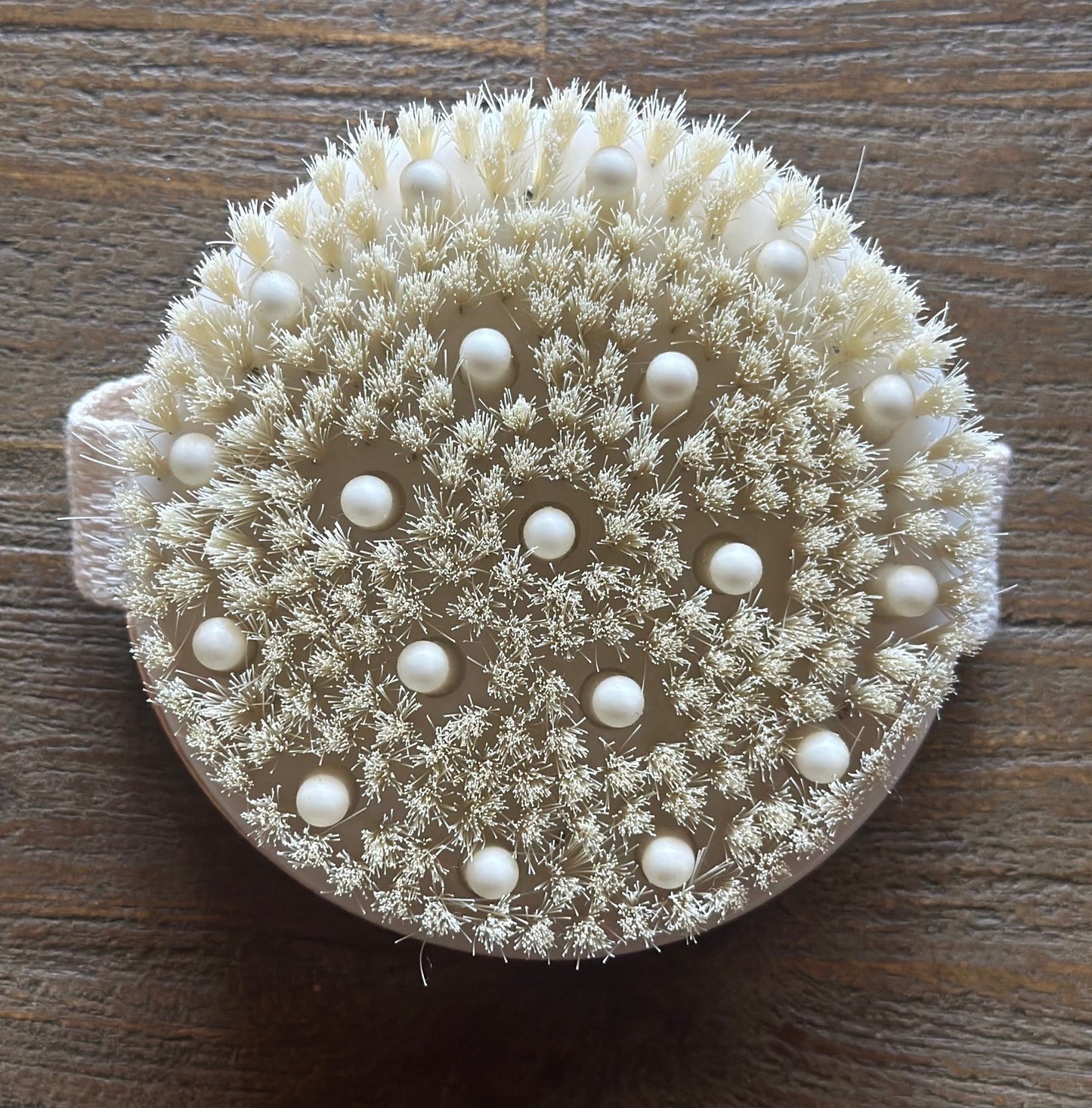 GOOD GIRL BATH BRUSH