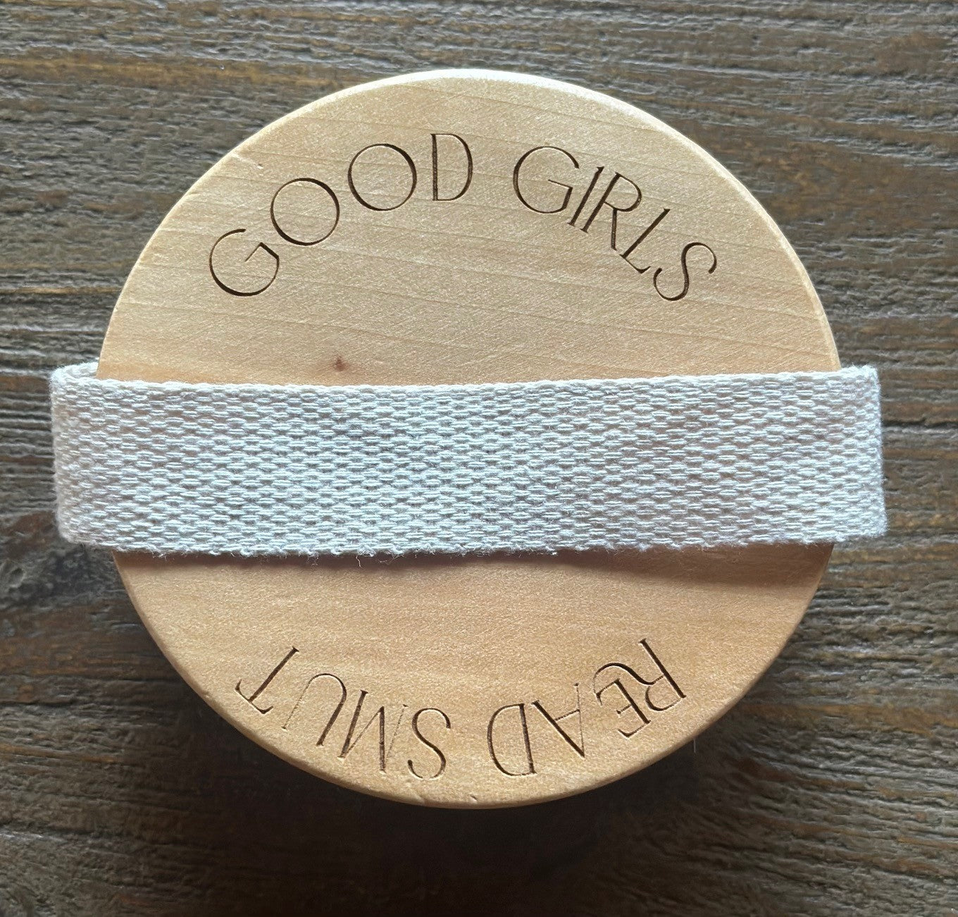 GOOD GIRL BATH BRUSH