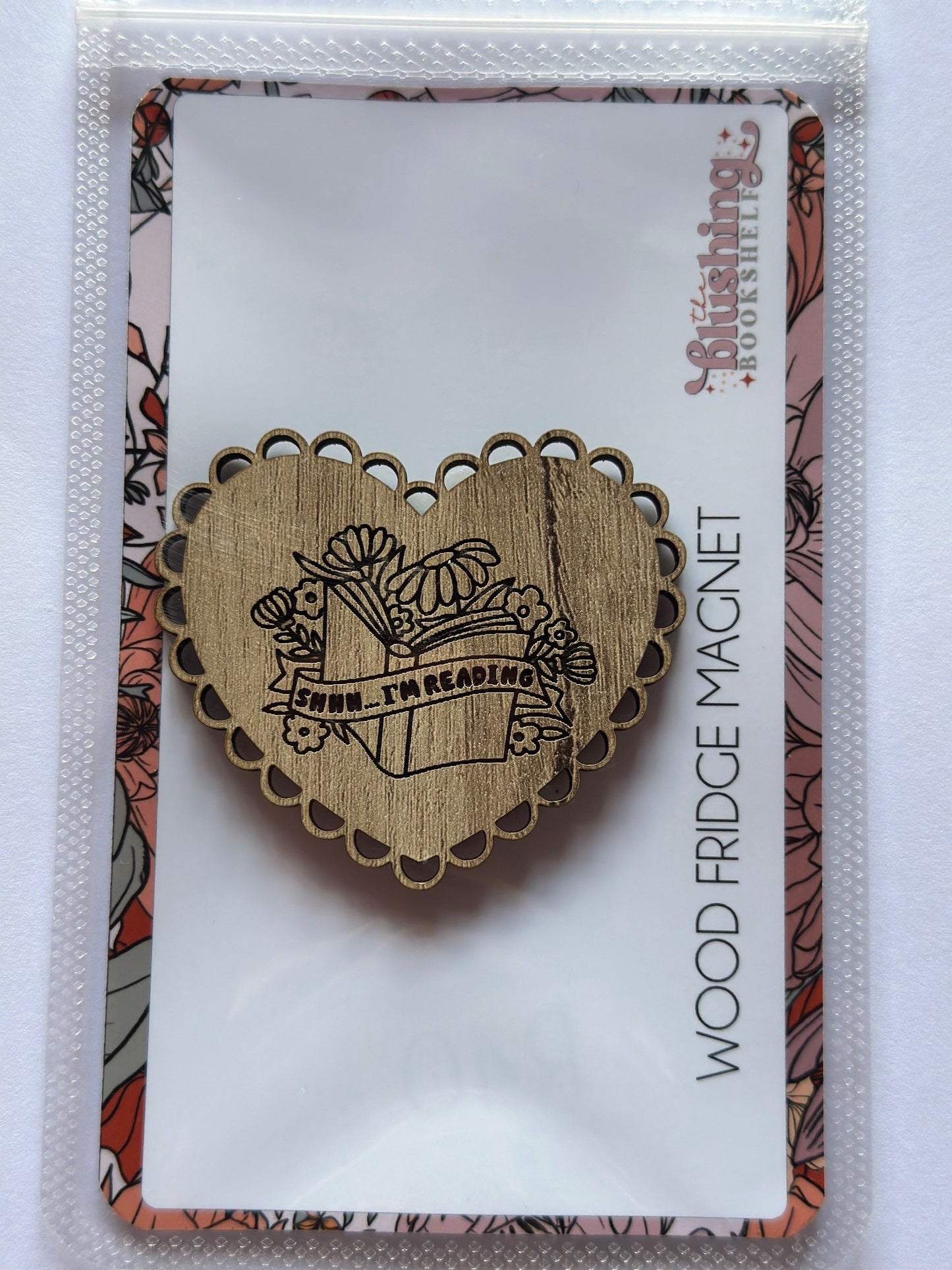 WOOD FRIDGE MAGNET - RI'M READING