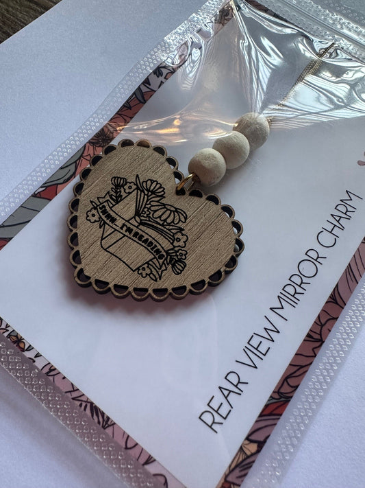 REAR VIEW MIRROR HANING CHARM - I'M READING